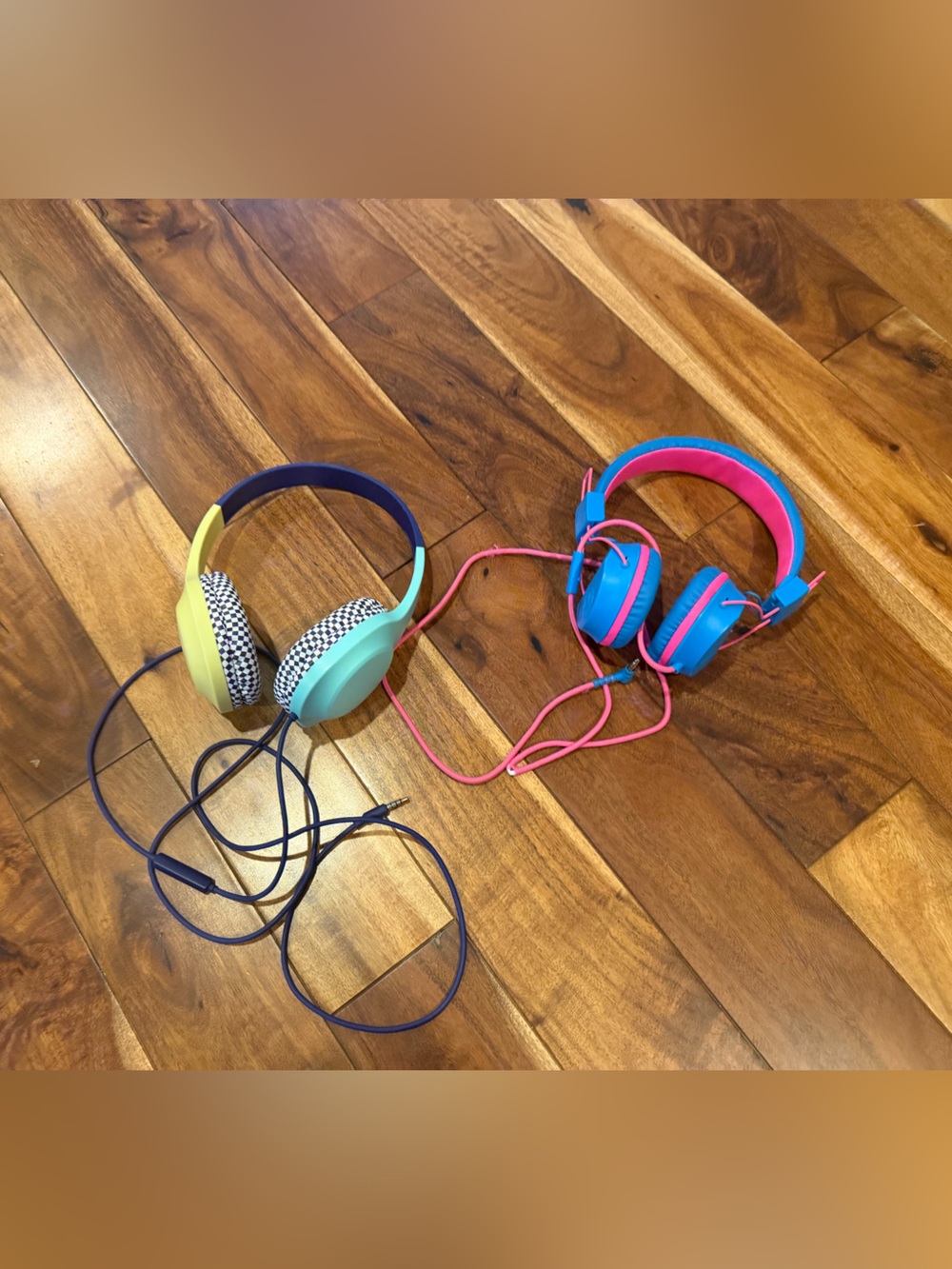 Kids Colorful Over-Ear Headphones – Blue, Pink, Yellow & Teal lot of 2